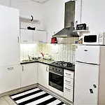 Orangehomes Central Market Hall Apartment